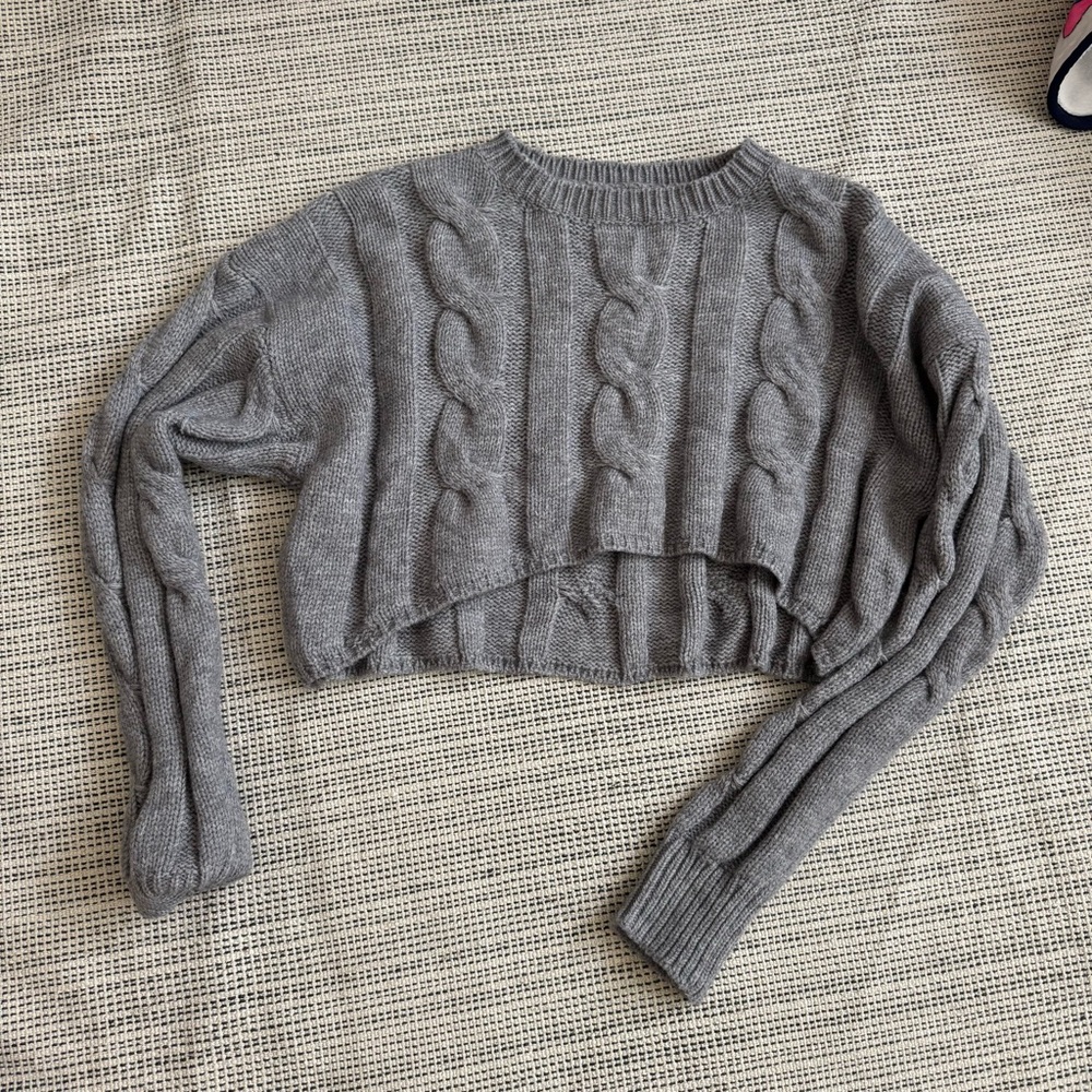 Gray Cable Knit Cropped Sweater
